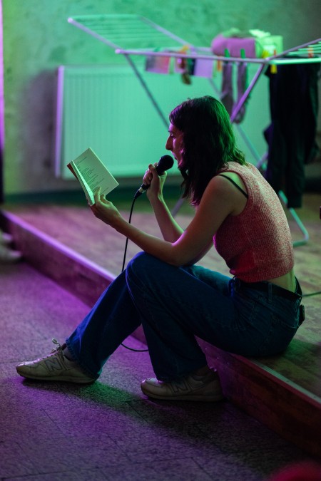 HYB4 Čítárna: Ahoj my už se přece dávno známe ty jsi taky člověk | uvedení sbírky Anny Řezníčkové