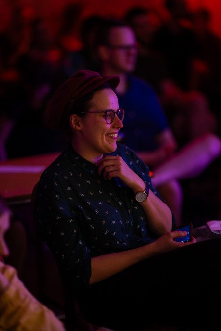 HYB4 Čítárna: Ahoj my už se přece dávno známe ty jsi taky člověk | uvedení sbírky Anny Řezníčkové