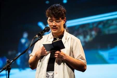 HYB4 Čítárna: Básnířky a básníci na FF UK