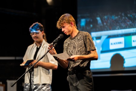 HYB4 Čítárna: Básnířky a básníci na FF UK