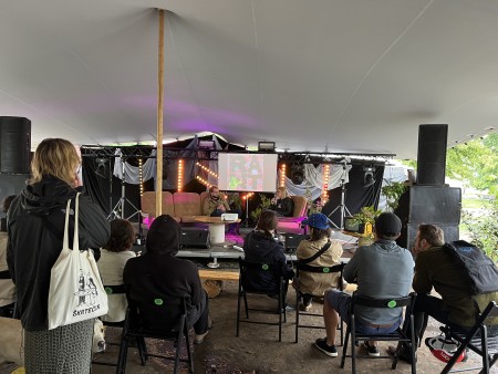 RANT Prostoru – živé natáčení podcastu pro nas*rané lidi