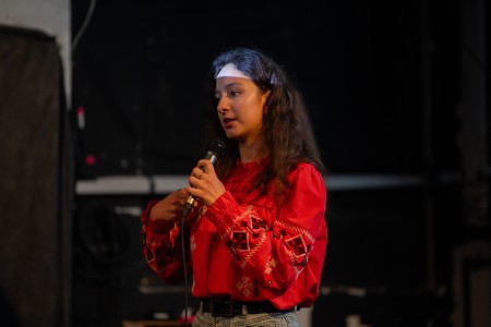 HYB4 Čítárna: Reporter Slam RefuFest