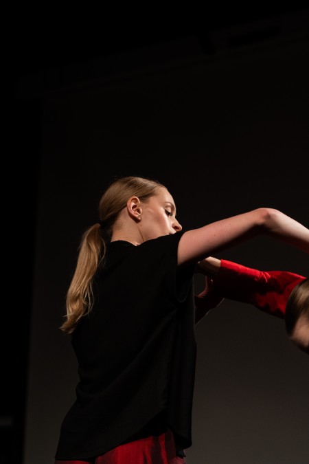 HYB4 Čítárna: Reporter Slam RefuFest