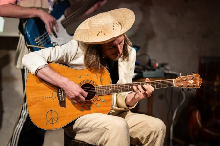 HYB4 Čítárna: SUKCES SAISÓNY – atto I. (Richard L. Kramár & Zlé Zeliny Collective) / uvedení knihy