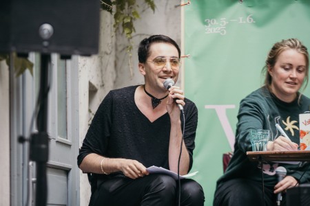 Kapitalks x revue Prostor na BRaKu: Pozor na jazyk!