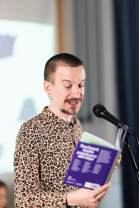 HYB4 Čítárna: Už žádný verše o zvířátkách – uvedení knihy