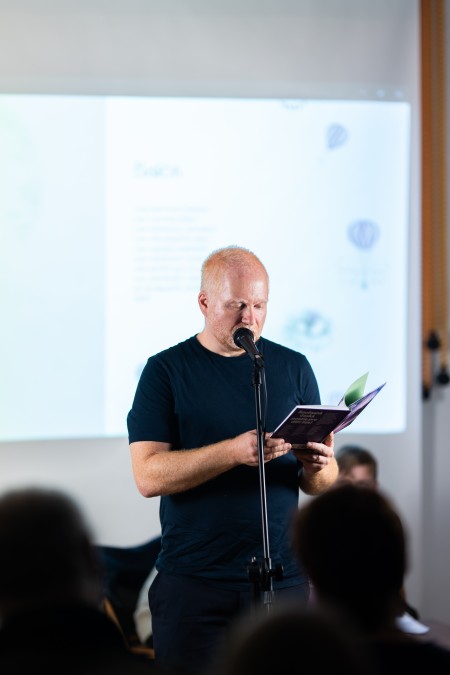 HYB4 Čítárna: Už žádný verše o zvířátkách – uvedení knihy