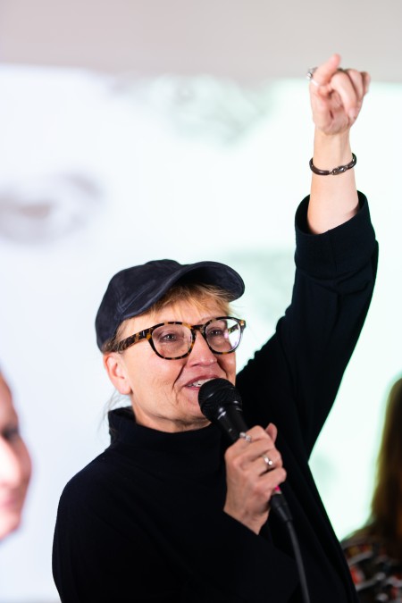 HYB4 Čítárna: Už žádný verše o zvířátkách – uvedení knihy