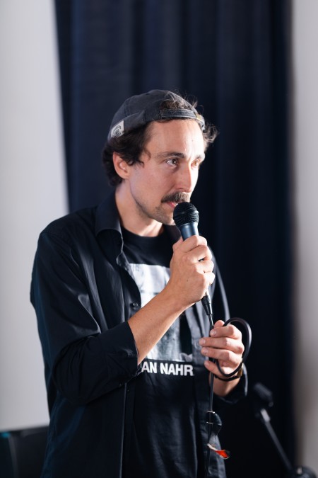 HYB4 Čítárna: Už žádný verše o zvířátkách – uvedení knihy