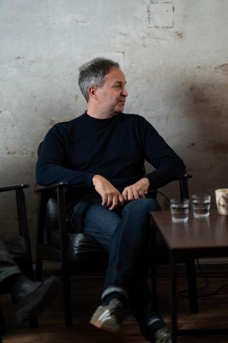 HYB4 Čítárna: Kde prochází hranice mezi autorstvím a algoritmem?