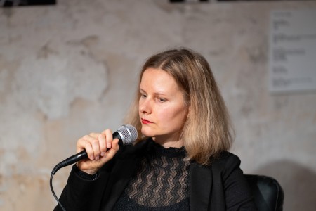 HYB4 Čítárna: VÍRY — uvedení románu Anny Beaty Háblové