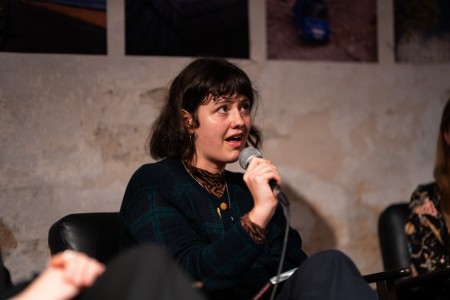 HYB4 Čítárna: Všechny vůně oleandru