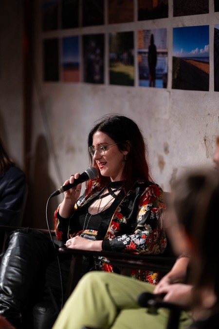 HYB4 Čítárna: Všechny vůně oleandru