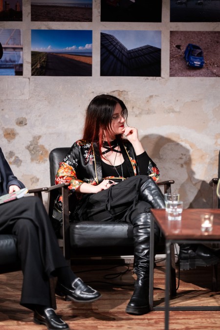 HYB4 Čítárna: Všechny vůně oleandru