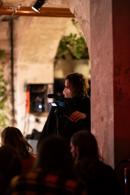 HYB4 Čítárna: Hrajte ještě dál | uvedení + karaoke