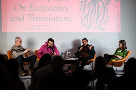 HYB4 Čítárna: Slovo se pak mění v boha, který je rostlinou Nad ekopoetikou a překladem
