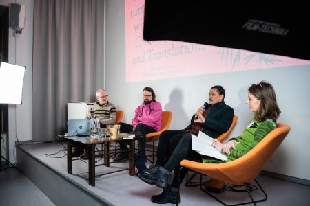 HYB4 Čítárna: Slovo se pak mění v boha, který je rostlinou Nad ekopoetikou a překladem