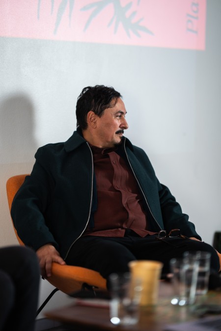 HYB4 Čítárna: Slovo se pak mění v boha, který je rostlinou Nad ekopoetikou a překladem