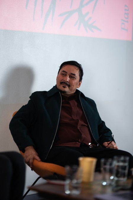 HYB4 Čítárna: Slovo se pak mění v boha, který je rostlinou Nad ekopoetikou a překladem