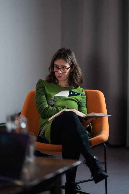 HYB4 Čítárna: Slovo se pak mění v boha, který je rostlinou Nad ekopoetikou a překladem