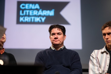 HYB4 Čítárna: Debata Ceny literární kritiky nad nominacemi za prózu 2025
