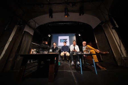HYB4 Čítárna: Debata Ceny literární kritiky nad nominacemi za prózu 2025