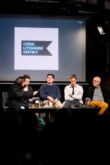 HYB4 Čítárna: Debata Ceny literární kritiky nad nominacemi za prózu 2025