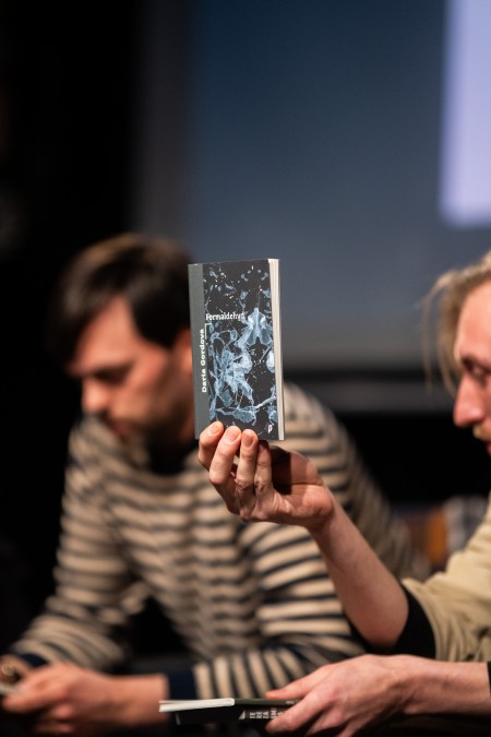 HYB4 Čítárna: Debata Ceny literární kritiky nad nominacemi za poezii 2025