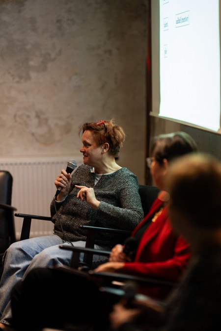 HYB4 Čítárna: Ženy v československé vědě