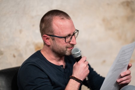 HYB4 Čítárna: RP uvádí: nové básnické hlasy