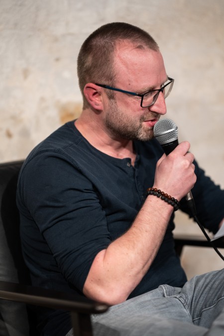 HYB4 Čítárna: RP uvádí: nové básnické hlasy